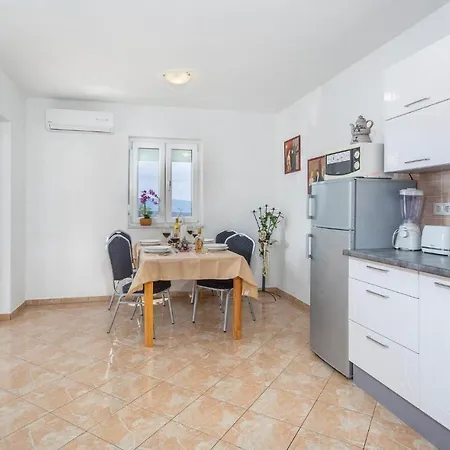 Apartment In With Wifi Sveti Vid-Miholjice